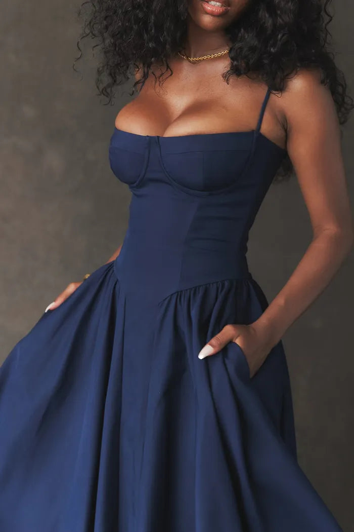 vestidos vestido midi vestido elegante vestido casual
Veliara store Veliara moldeadores shein vestidos vestido fiesta vestido sencillo vestido para graduacion vestido azul vestido azul petroleo vestido con corset