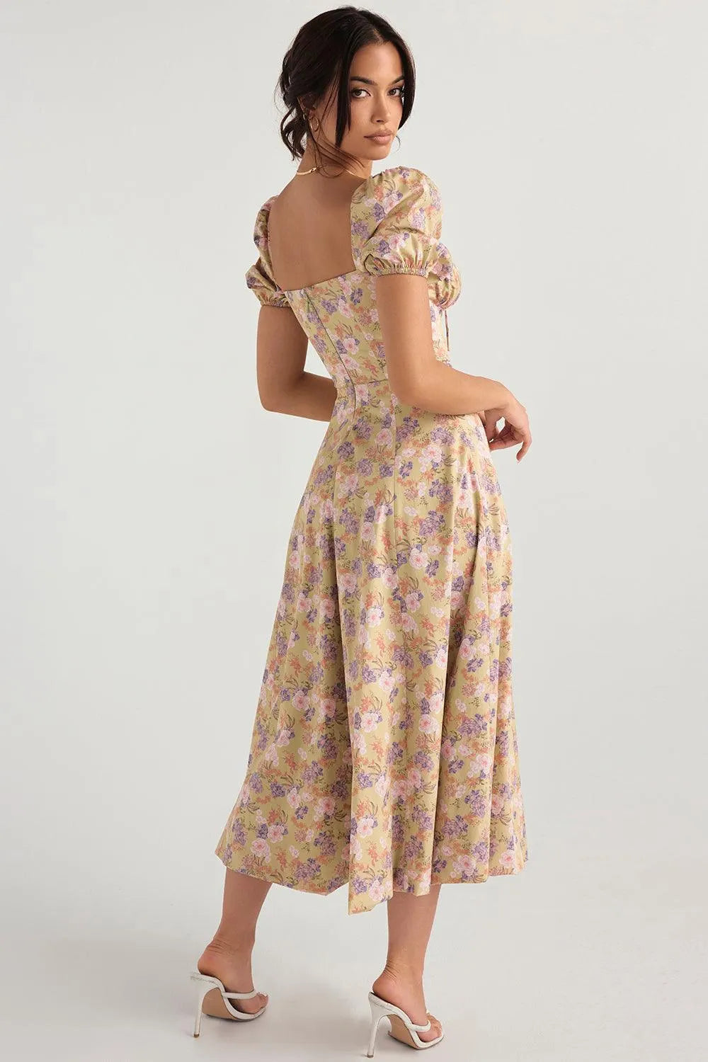 vestidos vestido mid vestido elegante vestido casual
Veliara store Veliara moldeadores shein vestidos vestido de fiesta vestido floral