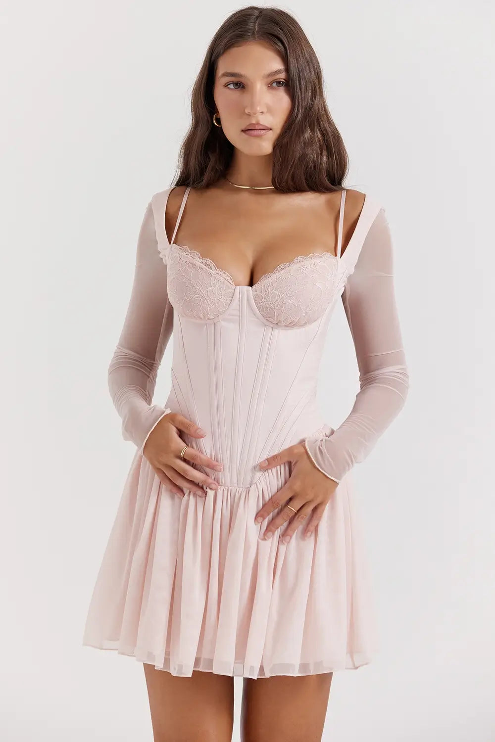 vestido mini corset, vestido durazno, vestido elegante corto, vestido para fiesta, vestido escote espalda, vestido moldeador femenino, vestido Veliara, vestido de noche con corset, vestido con espalda descubierta