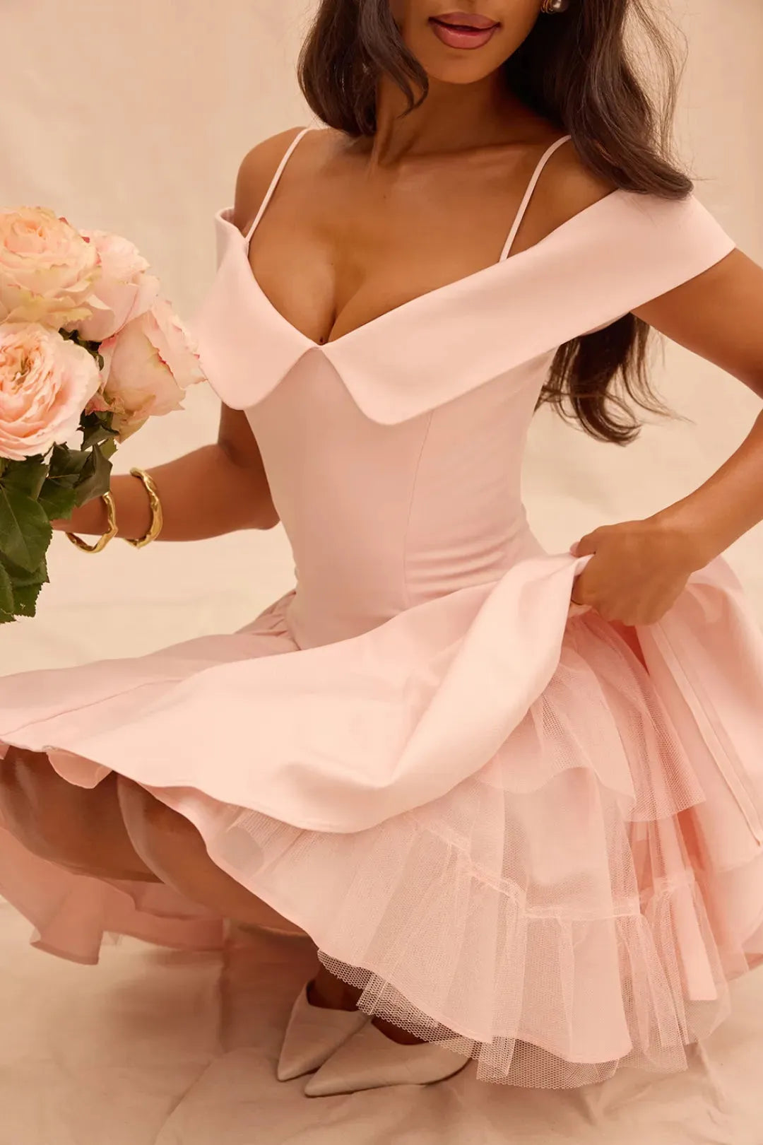vestidos vestido corto vestido elegante vestido casual
Veliara store Veliara moldeadores shein vestidos vestido fiesta vestido rosa vestido escote vestido sencillio