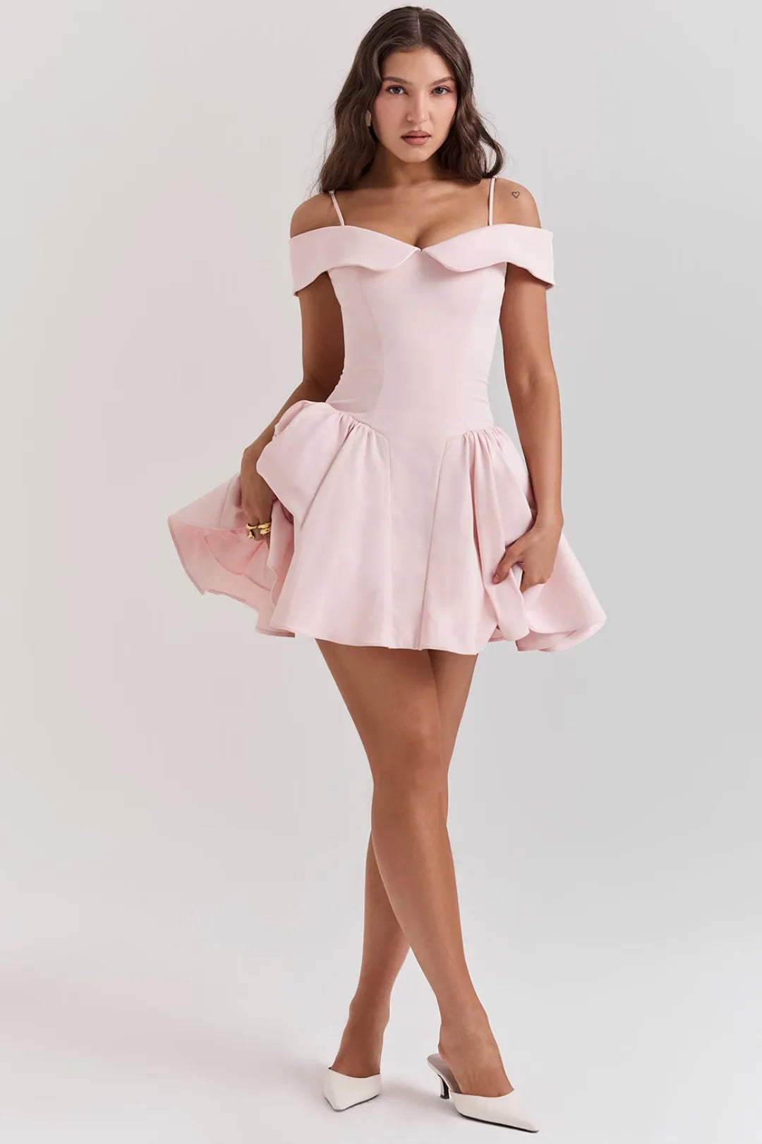 vestidos vestido corto vestido elegante vestido casual
Veliara store Veliara moldeadores shein vestidos vestido fiesta vestido rosa vestido escote vestido sencillio