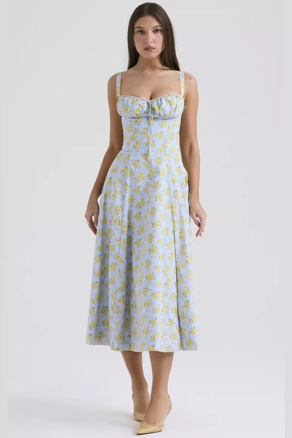 vestidos vestido mid vestido elegante vestido casual
Veliara store Veliara moldeadores shein vestidos vestido fiesta vestido floral vestido escote