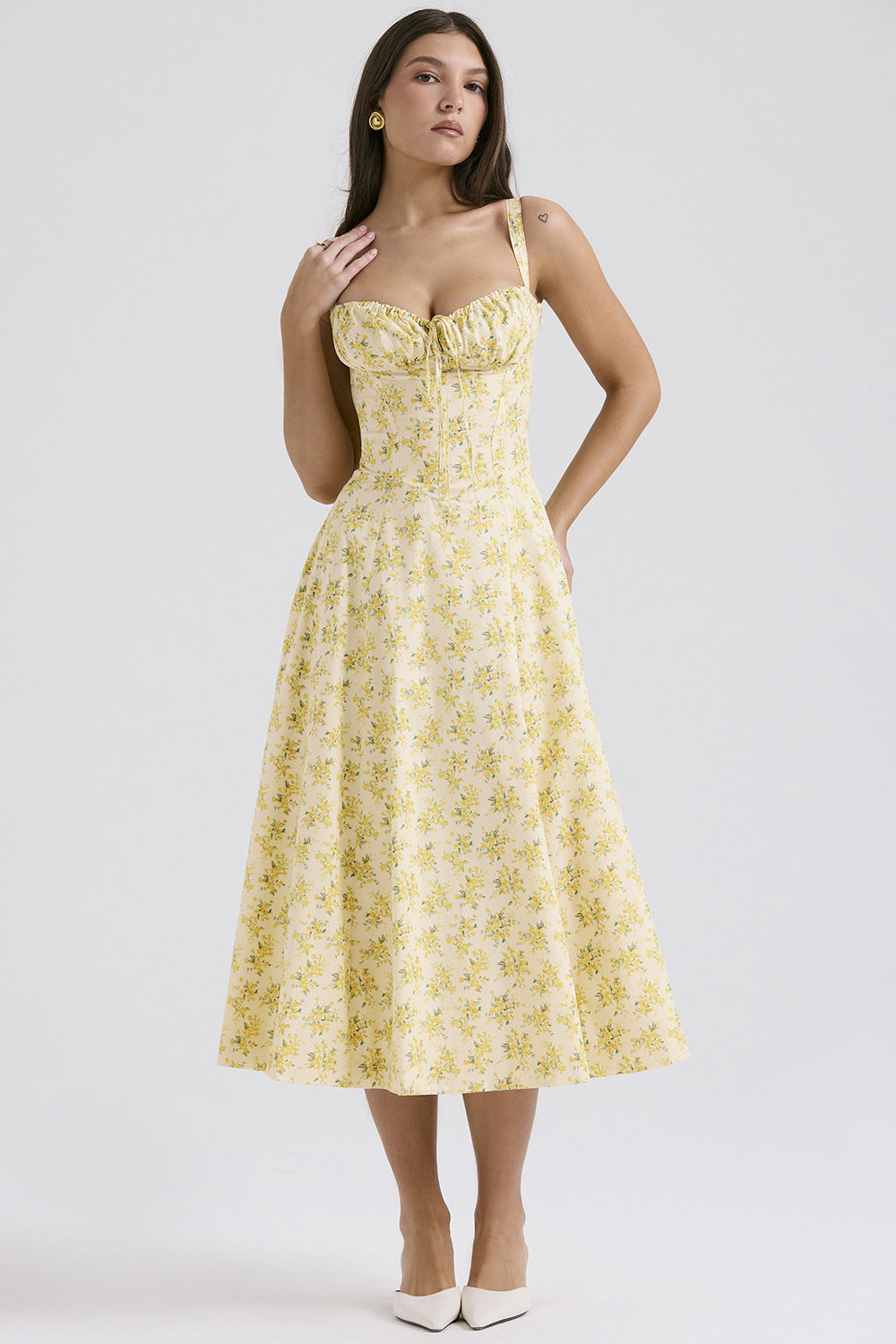 vestidos vestido mid vestido elegante vestido casual
Veliara store Veliara moldeadores shein vestidos vestido fiesta vestido floral vestido escote vestido amarillo