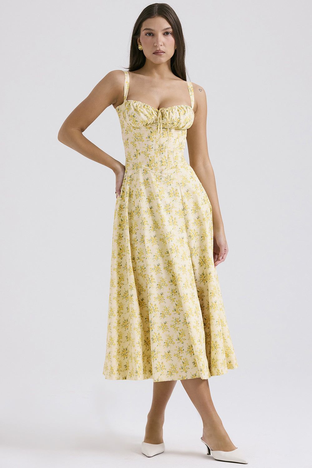 vestidos vestido mid vestido elegante vestido casual
Veliara store Veliara moldeadores shein vestidos vestido fiesta vestido floral vestido escote vestido amarillo