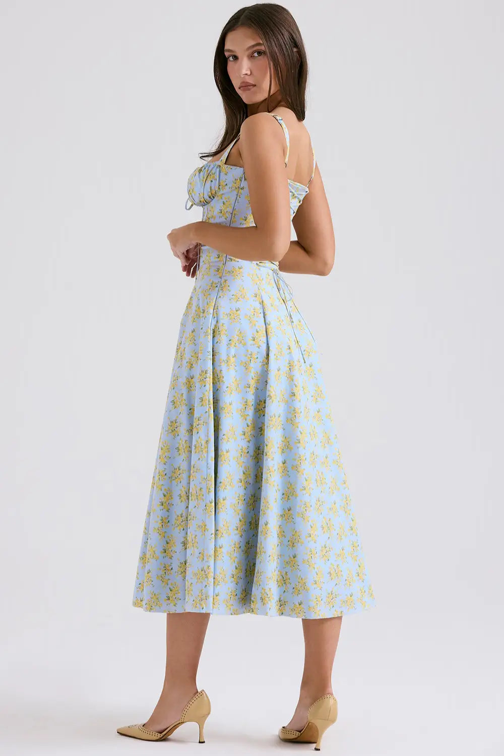 Vestido Midi Attracione Floral - Moldea la Cintura