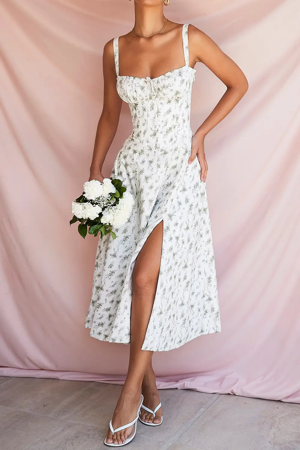 Vestido Midi Attracione Floral - Moldea la Cintura