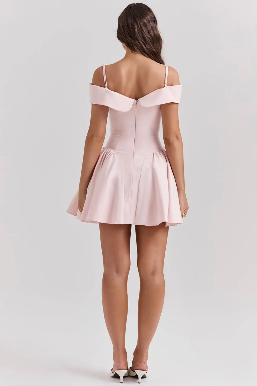 vestidos  vestido corto vestido elegante vestido casual
Veliara store Veliara moldeadores shein vestidos  vestido fiesta  vestido rosa vestido escote vestido sencillio